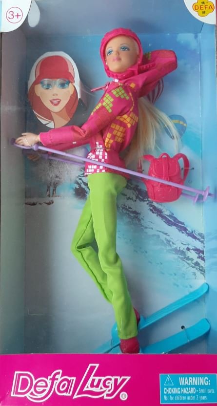 Puppe Defa Lucy als Schifahrerin